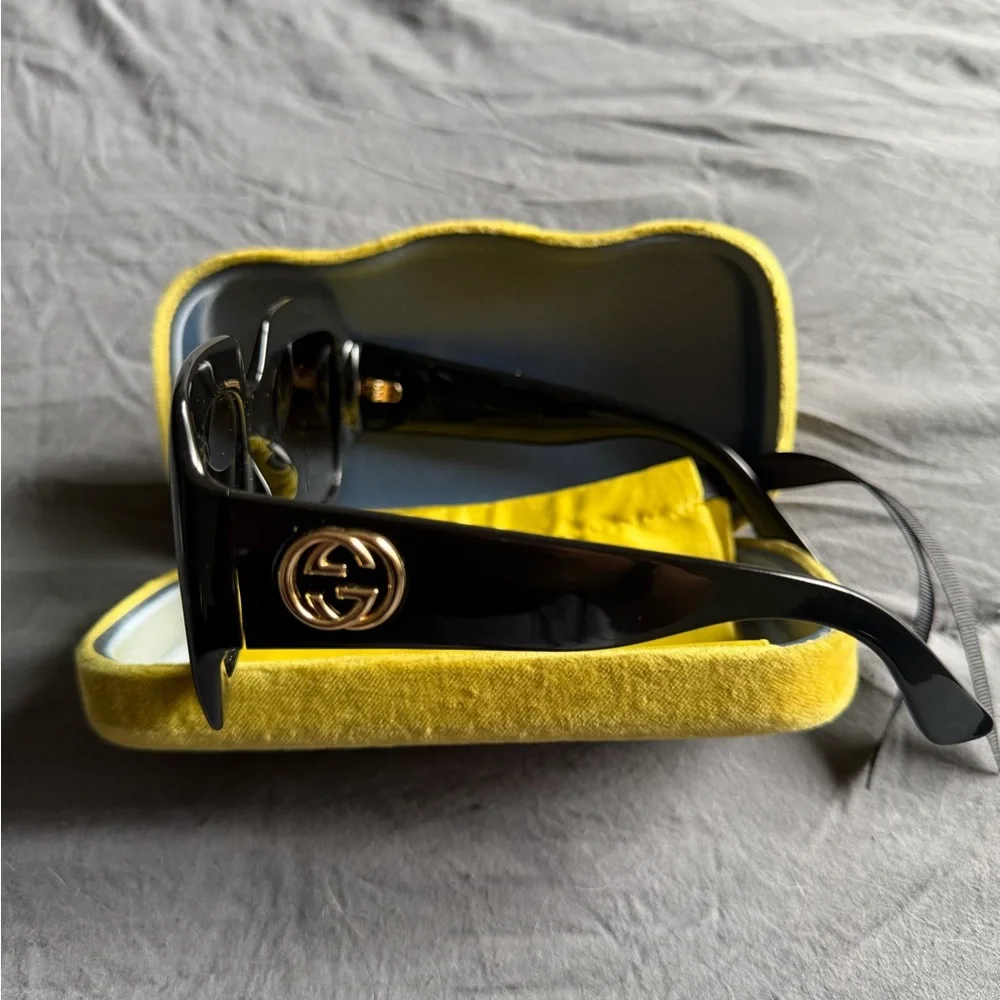 Gucci Black Oversized Square Sunglasses with Yellow Case